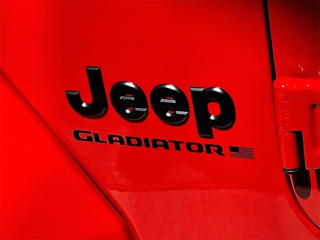 new 2025 Jeep Gladiator car, priced at $49,403