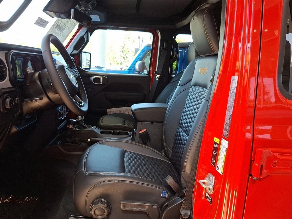 new 2025 Jeep Gladiator car, priced at $49,403
