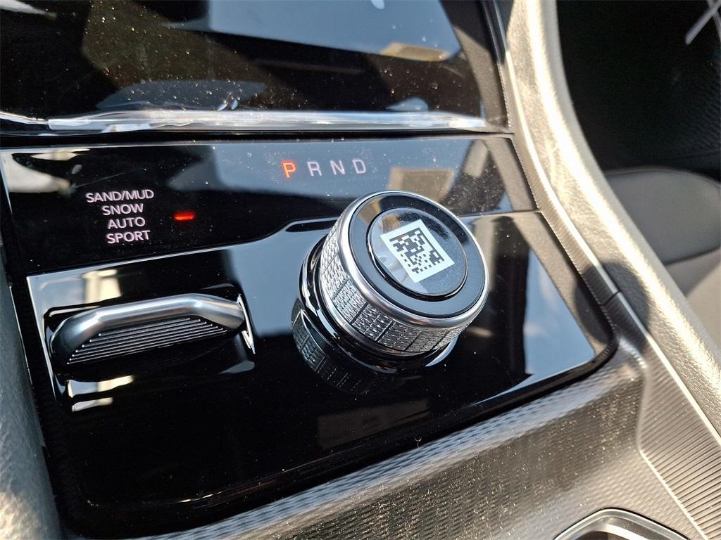 new 2025 Jeep Grand Cherokee L car, priced at $49,052