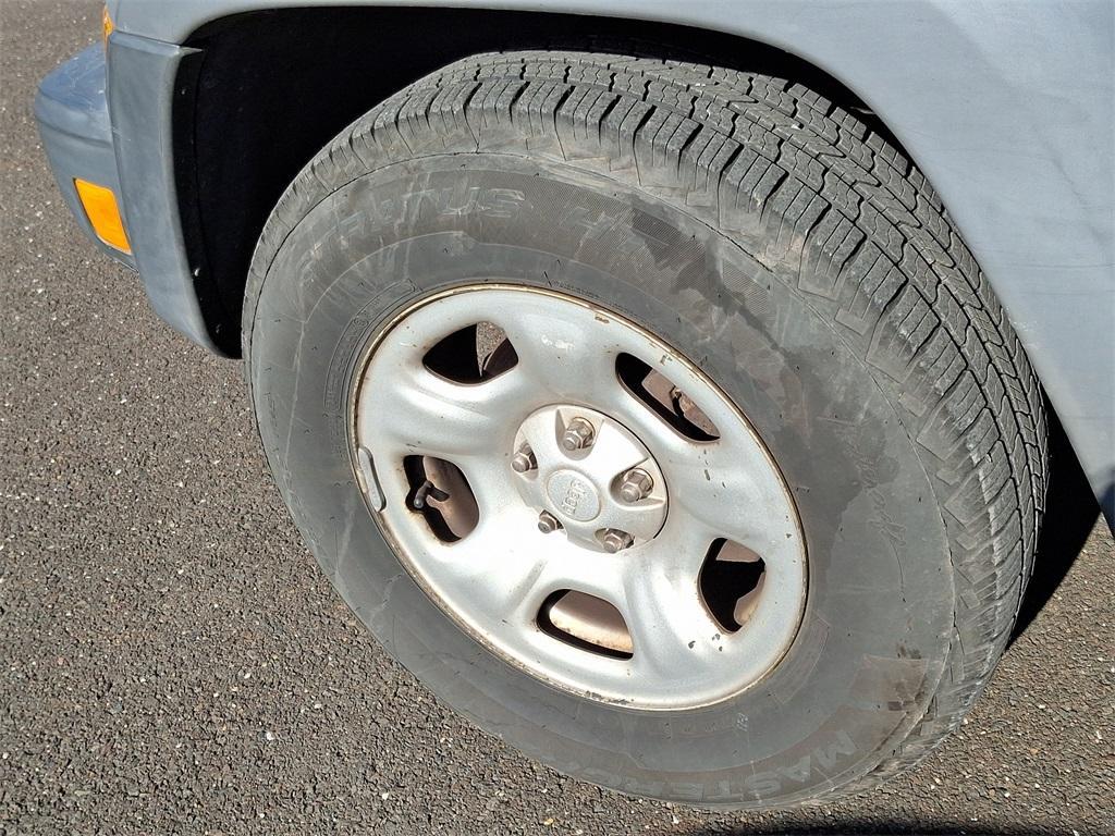 used 2007 Jeep Liberty car, priced at $3,999