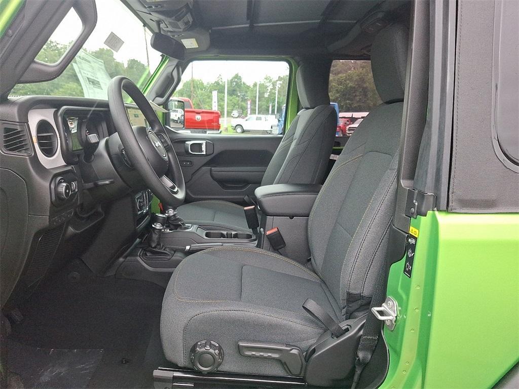 new 2025 Jeep Wrangler car, priced at $34,758