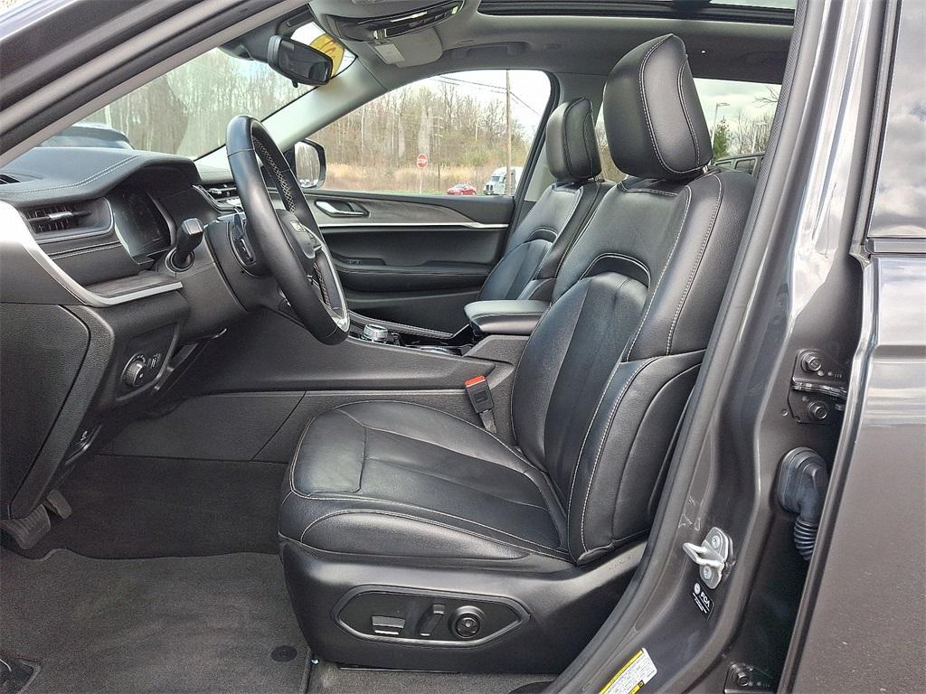 used 2022 Jeep Grand Cherokee L car, priced at $32,900