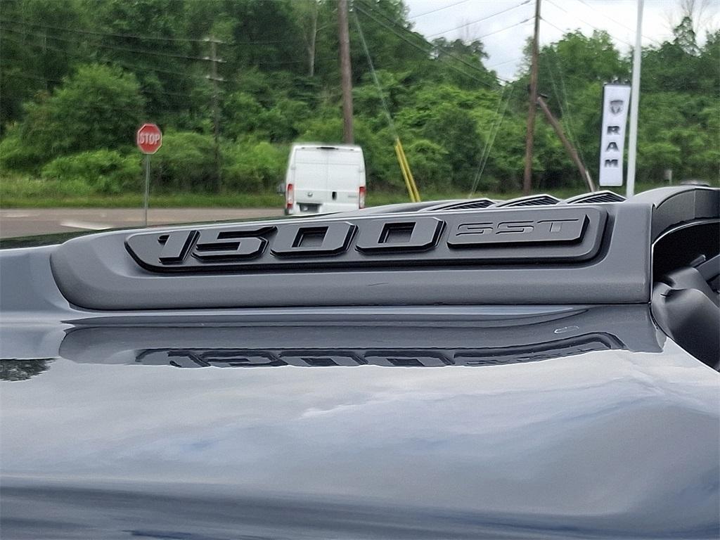 new 2025 Ram 1500 car, priced at $67,979