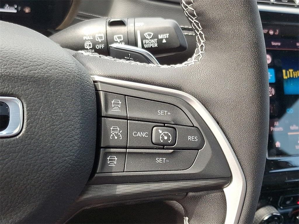 new 2025 Jeep Grand Cherokee car, priced at $44,595