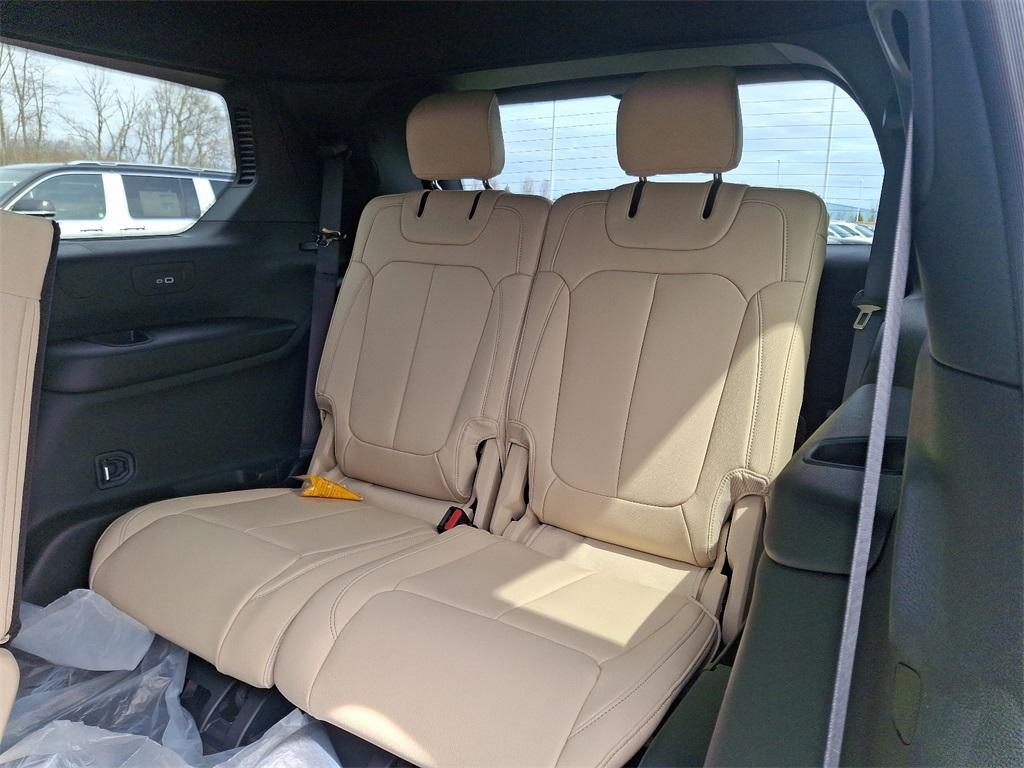 new 2025 Jeep Grand Cherokee L car, priced at $54,537