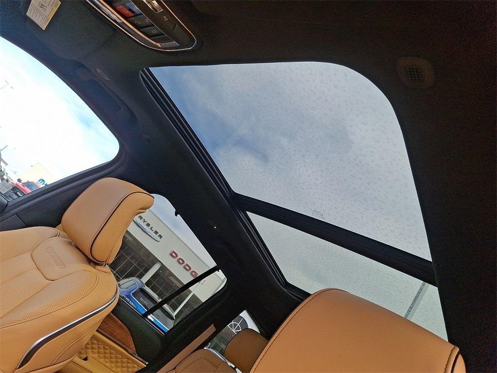new 2025 Jeep Grand Cherokee car, priced at $67,049