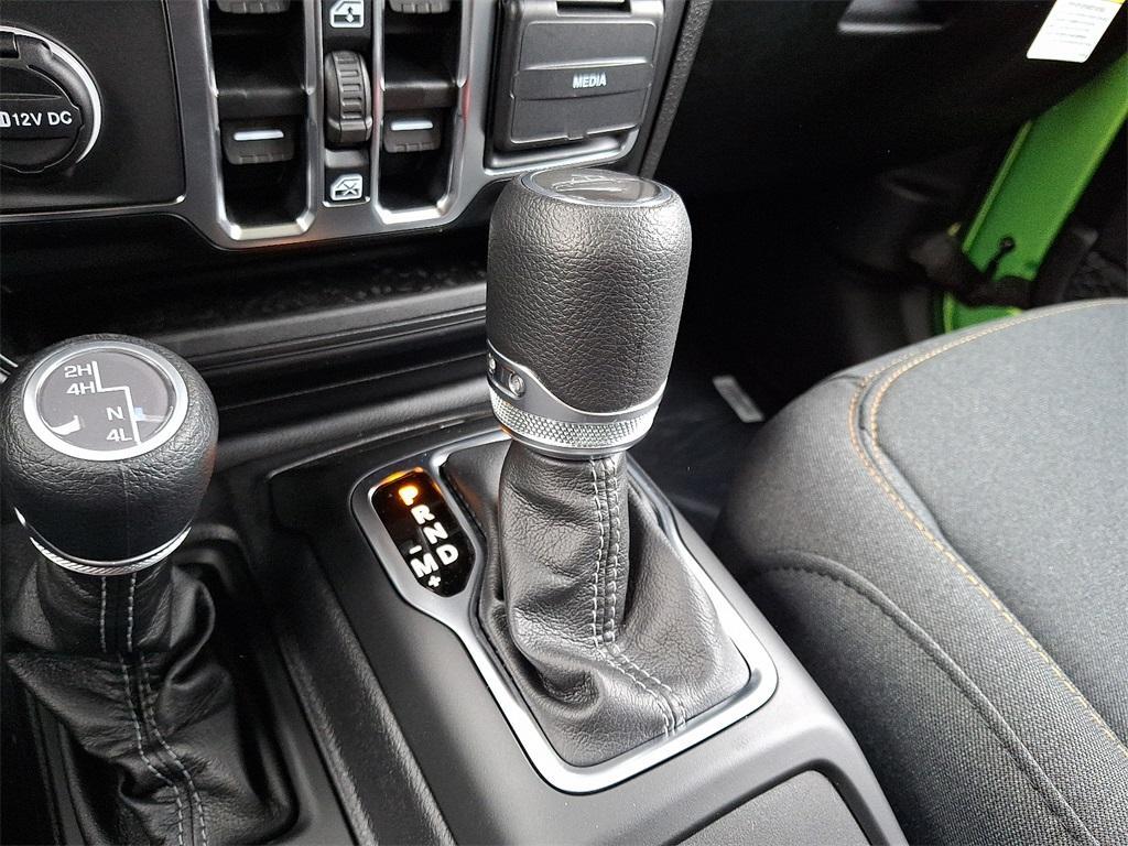 new 2025 Jeep Gladiator car, priced at $52,131