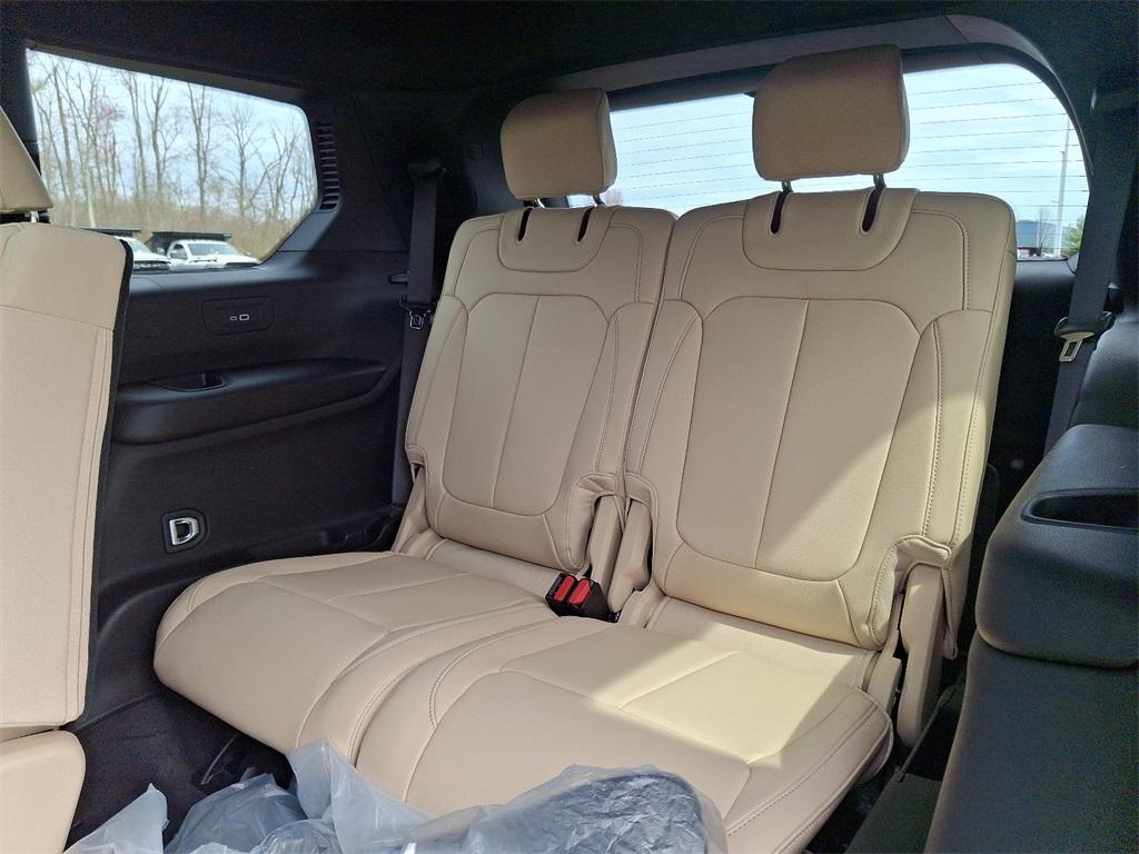 new 2025 Jeep Grand Cherokee L car, priced at $52,181