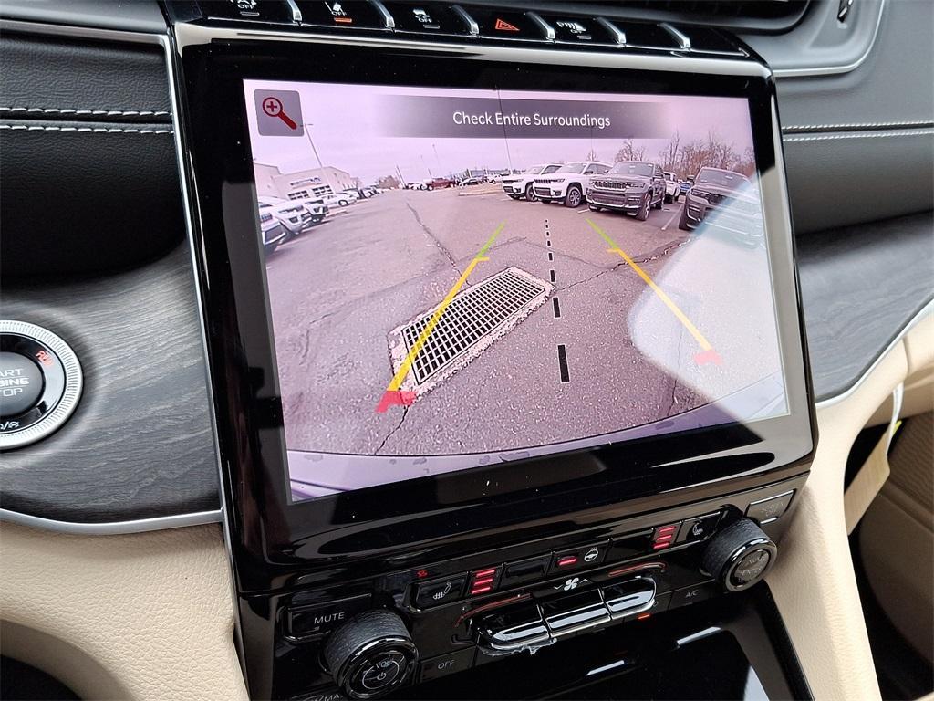 new 2025 Jeep Grand Cherokee car, priced at $46,777