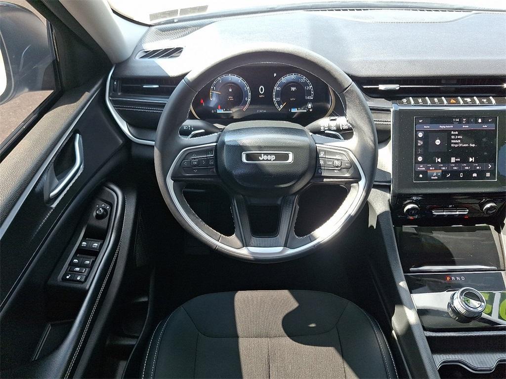 used 2023 Jeep Grand Cherokee car, priced at $29,990