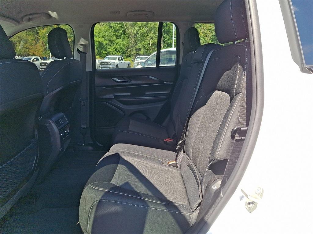used 2023 Jeep Grand Cherokee car, priced at $29,990