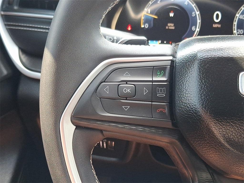 used 2023 Jeep Grand Cherokee car, priced at $29,990