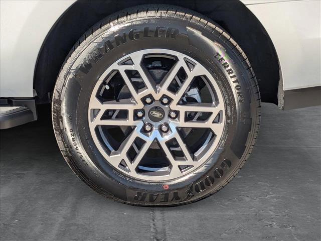 new 2025 Ford Expedition car, priced at $66,491
