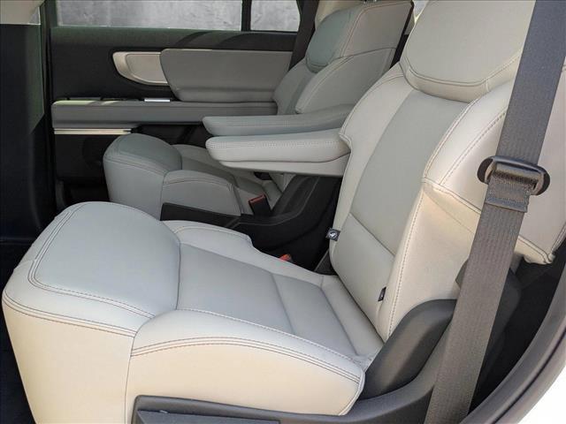 new 2025 Ford Expedition car, priced at $66,491