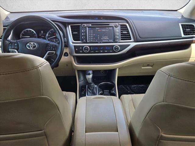 used 2015 Toyota Highlander car, priced at $21,791