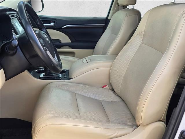 used 2015 Toyota Highlander car, priced at $21,791