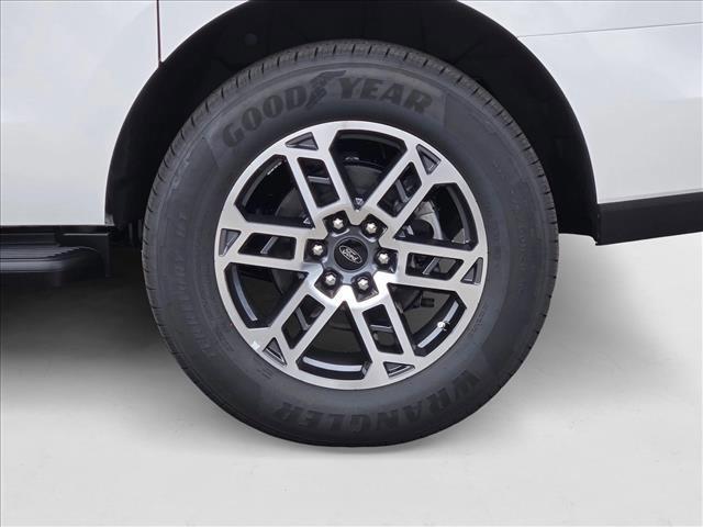 new 2025 Ford Expedition Max car, priced at $69,991