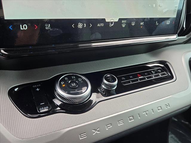 new 2025 Ford Expedition Max car, priced at $69,991