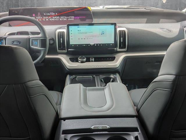 new 2025 Ford Expedition car, priced at $61,991