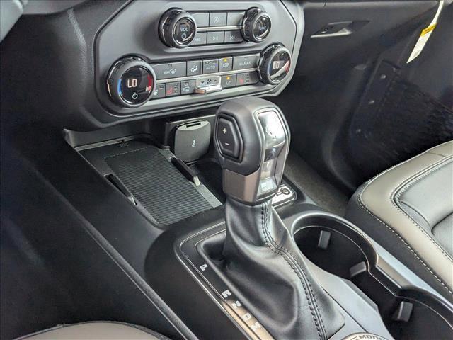 new 2025 Ford Bronco car, priced at $54,565