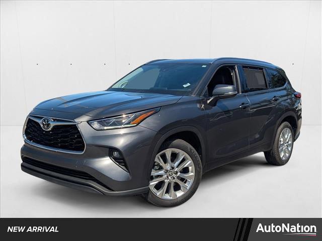 used 2021 Toyota Highlander car, priced at $38,395