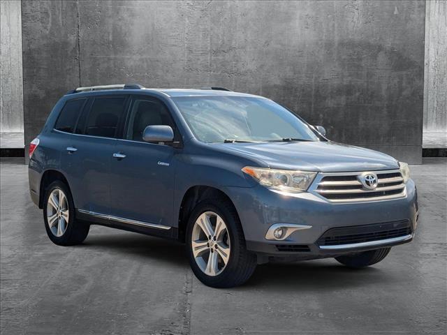 used 2013 Toyota Highlander car, priced at $10,991