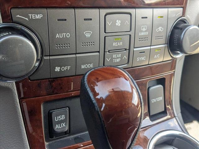 used 2013 Toyota Highlander car, priced at $10,991