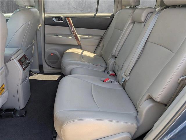 used 2013 Toyota Highlander car, priced at $10,991