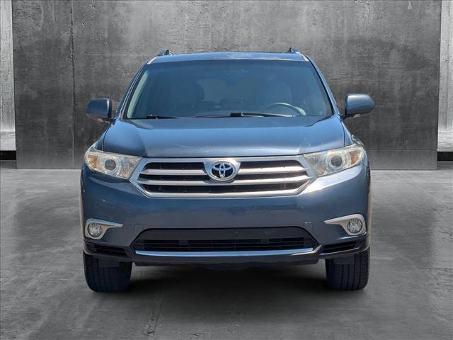 used 2013 Toyota Highlander car, priced at $10,991