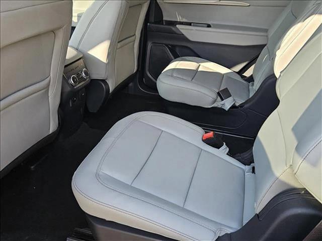 new 2025 Ford Explorer car, priced at $40,191