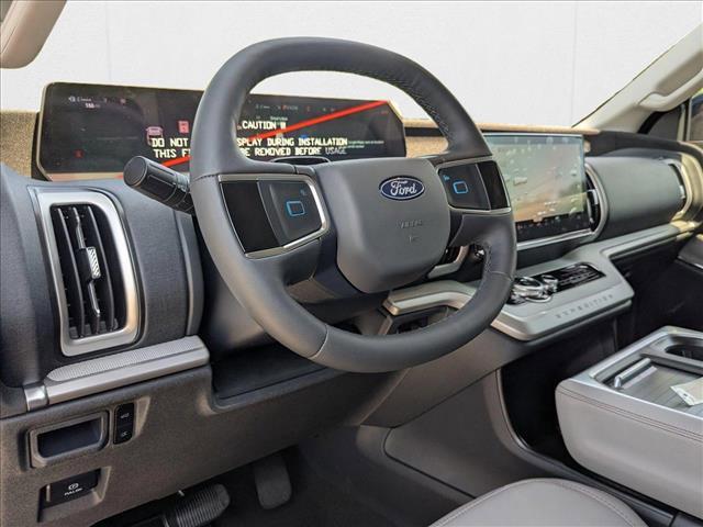 new 2025 Ford Expedition car, priced at $60,991