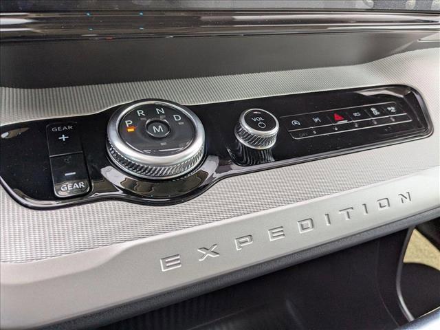 new 2025 Ford Expedition car, priced at $68,705