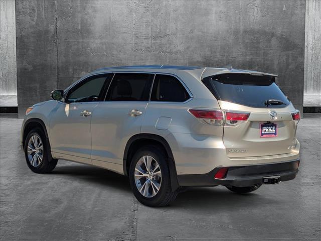 used 2015 Toyota Highlander car, priced at $20,991