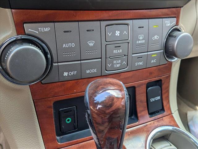 used 2010 Toyota Highlander car, priced at $10,491