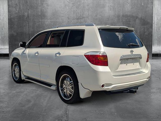 used 2010 Toyota Highlander car, priced at $10,491