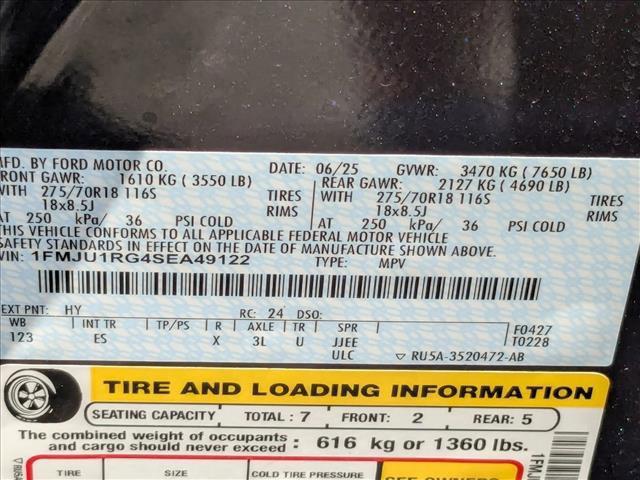new 2025 Ford Expedition car, priced at $81,471