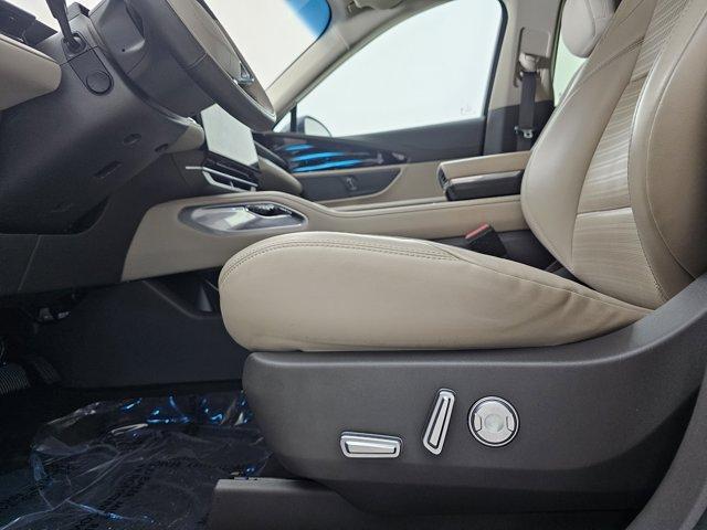 used 2024 Lincoln Nautilus car, priced at $52,655