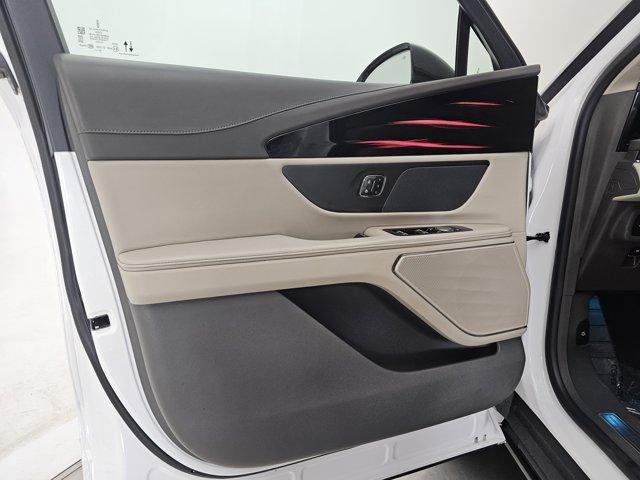 used 2024 Lincoln Nautilus car, priced at $52,655