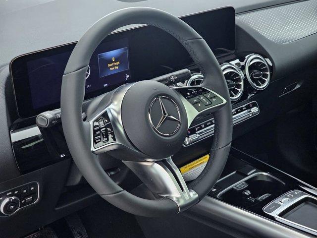 new 2025 Mercedes-Benz GLA 250 car, priced at $52,305