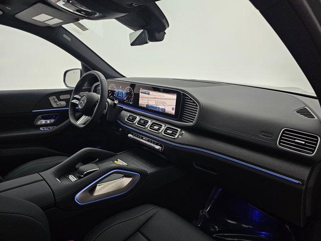 new 2025 Mercedes-Benz GLS 450 car, priced at $95,685