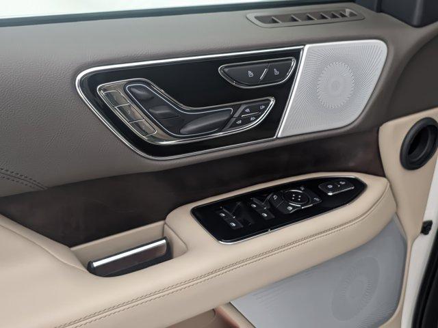 used 2024 Lincoln Navigator car, priced at $79,998
