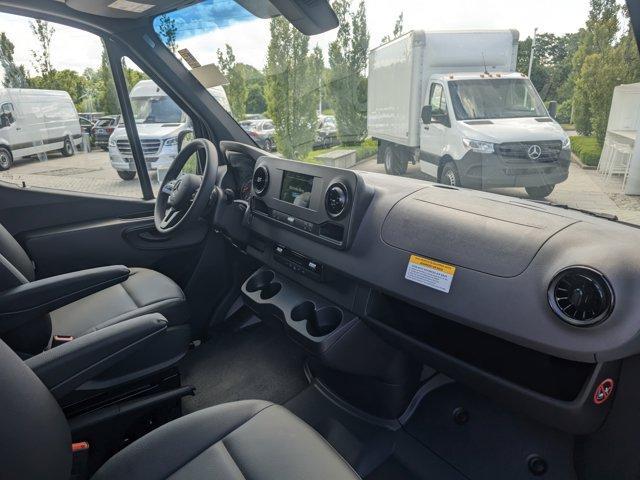 new 2024 Mercedes-Benz Sprinter 2500 car