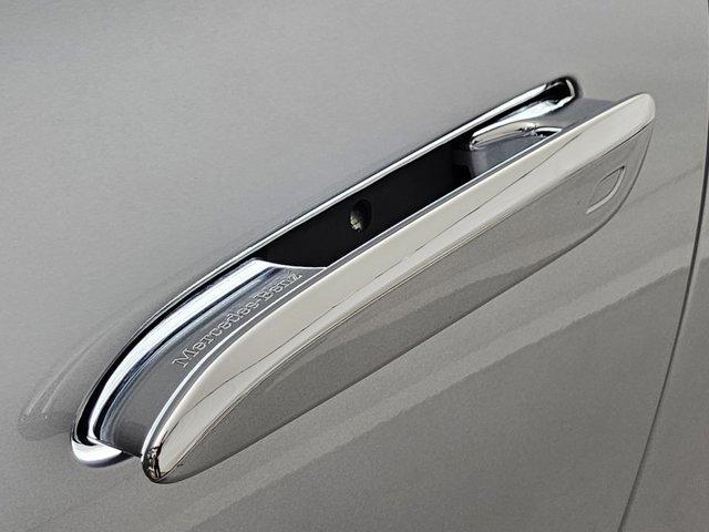 used 2022 Mercedes-Benz S-Class car, priced at $85,899