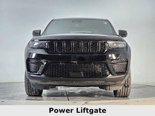 used 2022 Jeep Grand Cherokee car, priced at $32,759