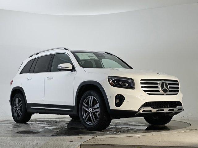 new 2025 Mercedes-Benz GLB 250 car, priced at $53,915