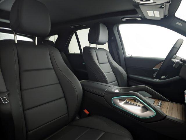 new 2025 Mercedes-Benz GLE 450 car, priced at $75,795