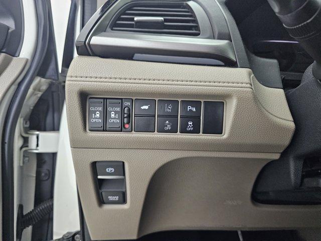 used 2018 Honda Odyssey car, priced at $24,998