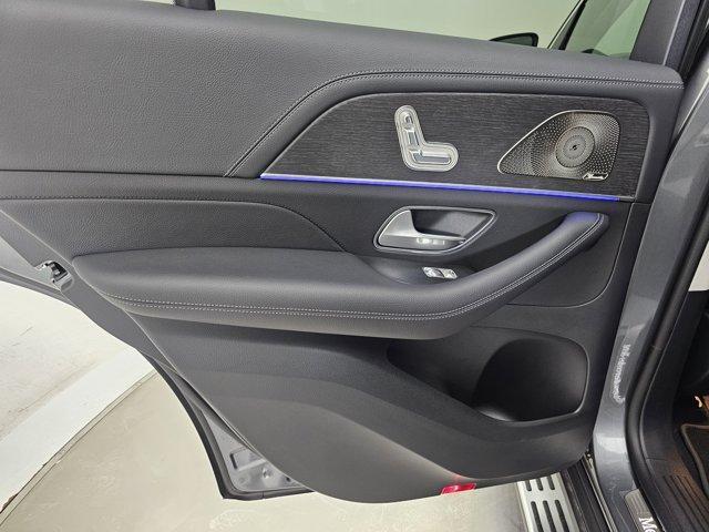 new 2025 Mercedes-Benz GLE 450 car, priced at $90,105