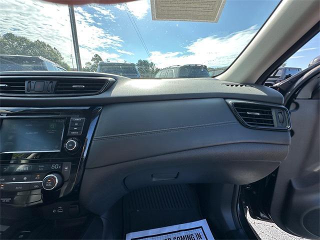 used 2019 Nissan Rogue car, priced at $17,649
