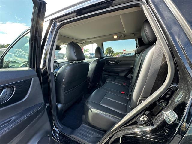 used 2019 Nissan Rogue car, priced at $17,649